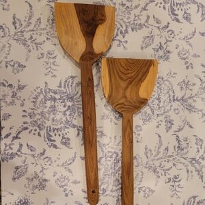 New a Pairs of Solid Wood Turner